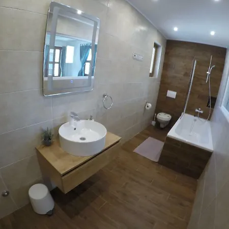 Noah - 4 Bedrooms, 4 Bathrooms, Heated Inside Pool, Jacuzzi, Sauna, Gym Kornić